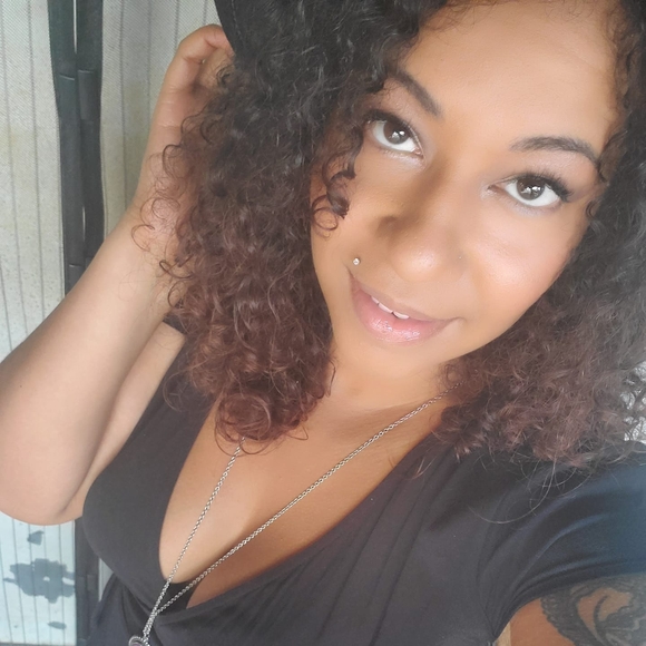 Meet your Posher, Reanna - Picture 1 of 1